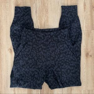 Align Jogger 28” - Formation Camo - Size 4